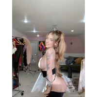 coconutkitty-19-11-2019-14502415-You do a few reps when she says I m going to go do so-evLKvofP.jpg